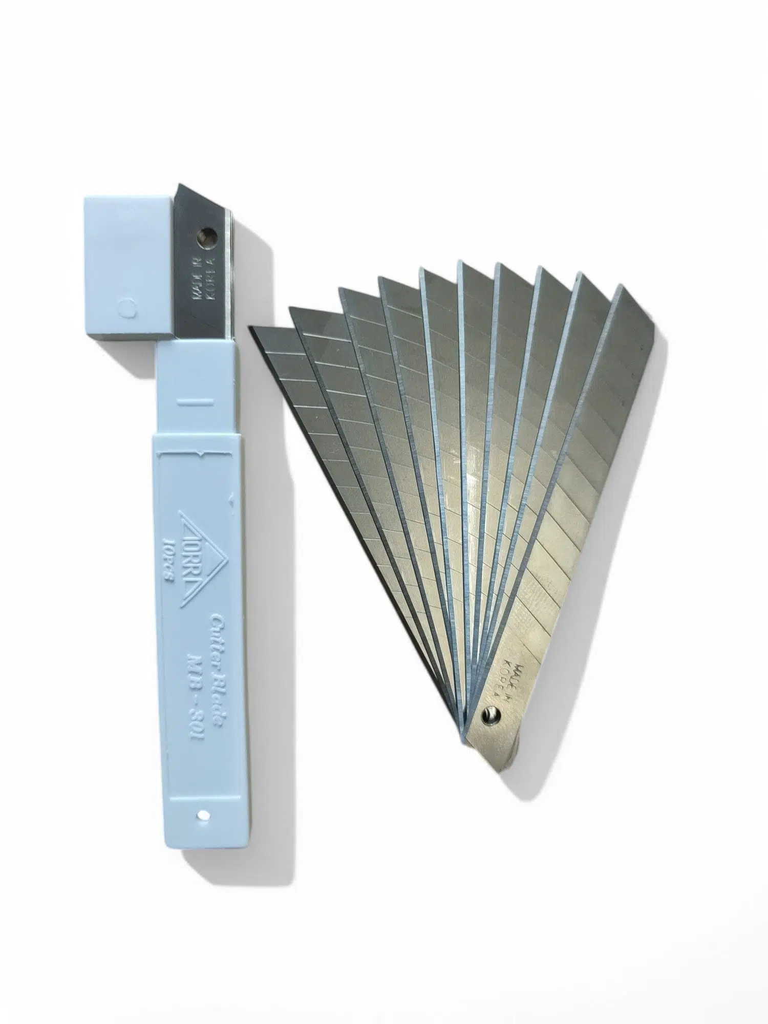 ZORRO 1403 Dar Maket Bıçağı Yedeği 9mm ( 1 Tüp )